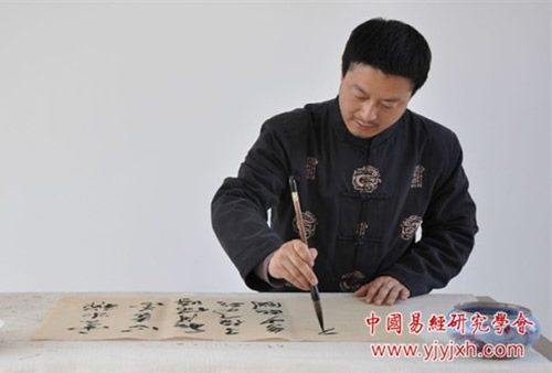 倪梓洸老师