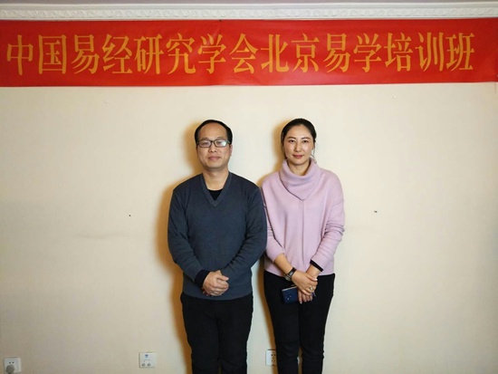 肖明宗老师,肖明宗与学员合影